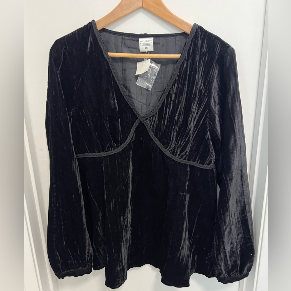 NWT Motherhood Women Maternity Black Velvet Blouse